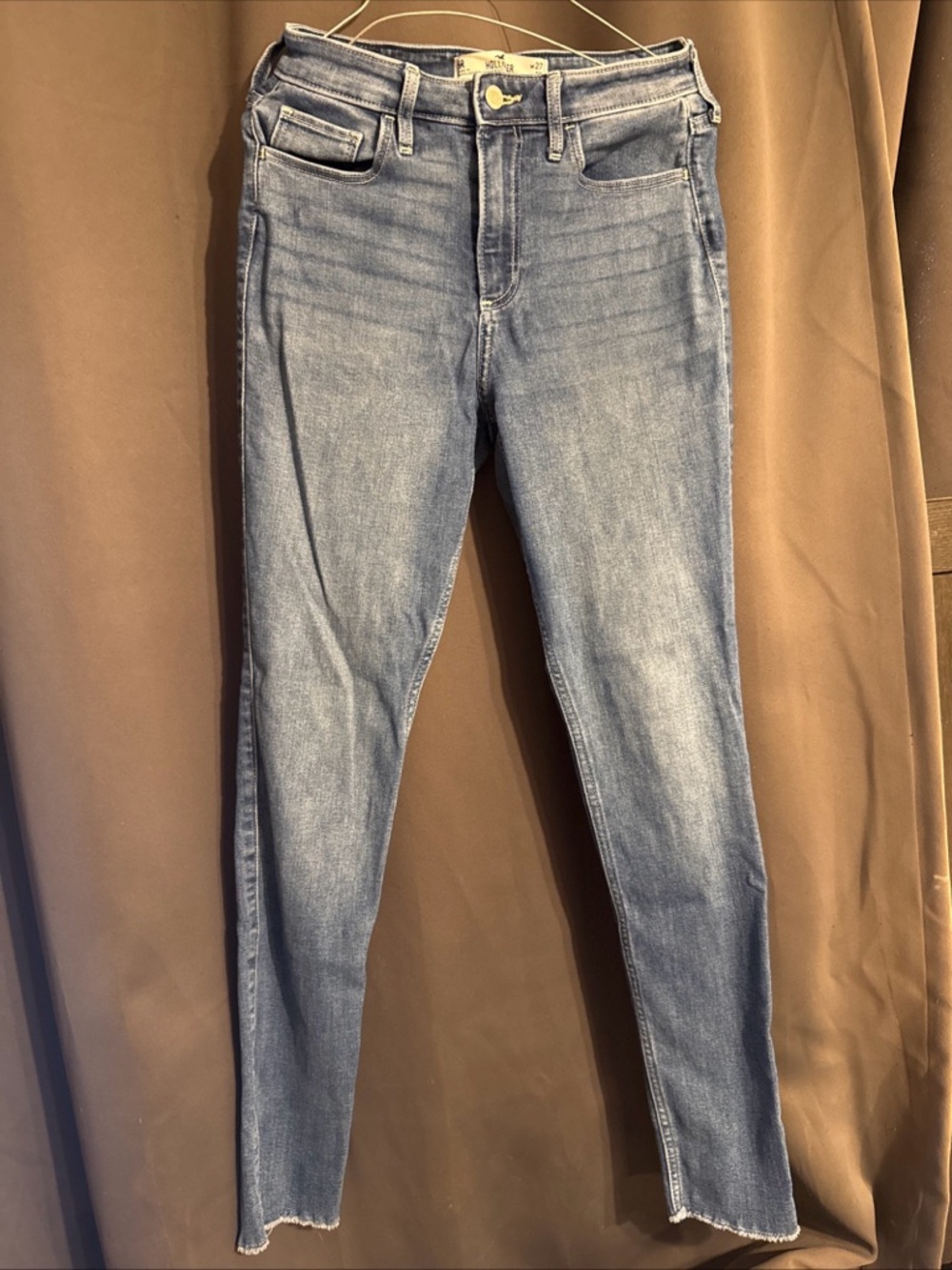 Hollister Light Wash Curvy High-Rise Super Skinny Jeans. Size 5R.